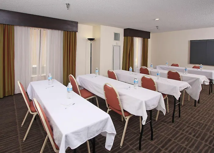 Hampton Inn & Suites Valdosta/Conference Center