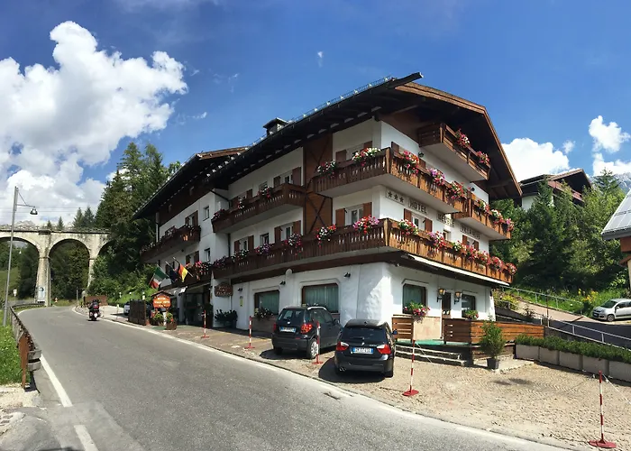 Meuble Villa Neve Cortina d'Ampezzo