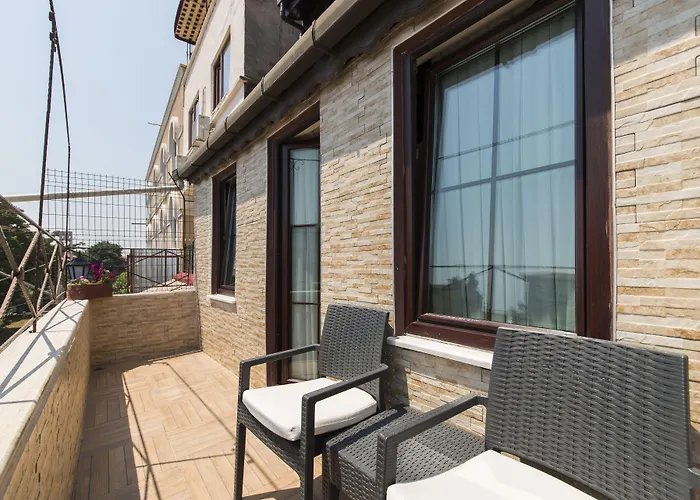 Naz Wooden House Inn İstanbul