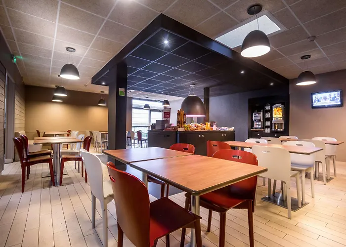 Campanile Creteil Centre Hotel