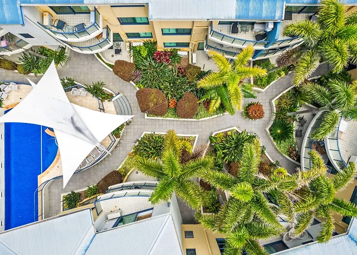 The Cove Yamba Aparthotel