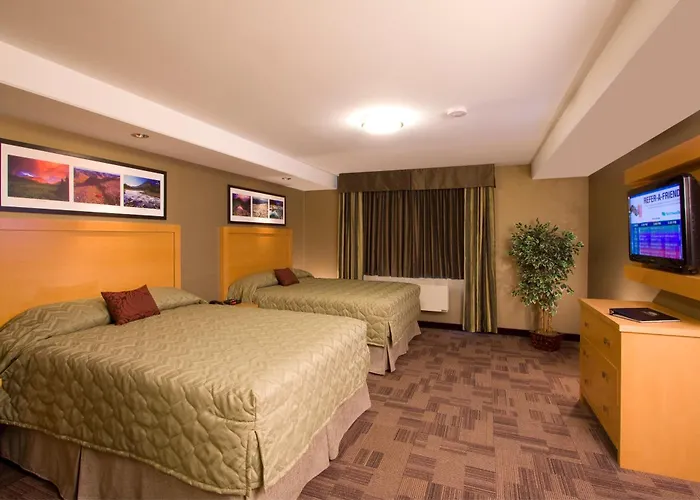 Woodlands Inn & Suites Fort Nelson