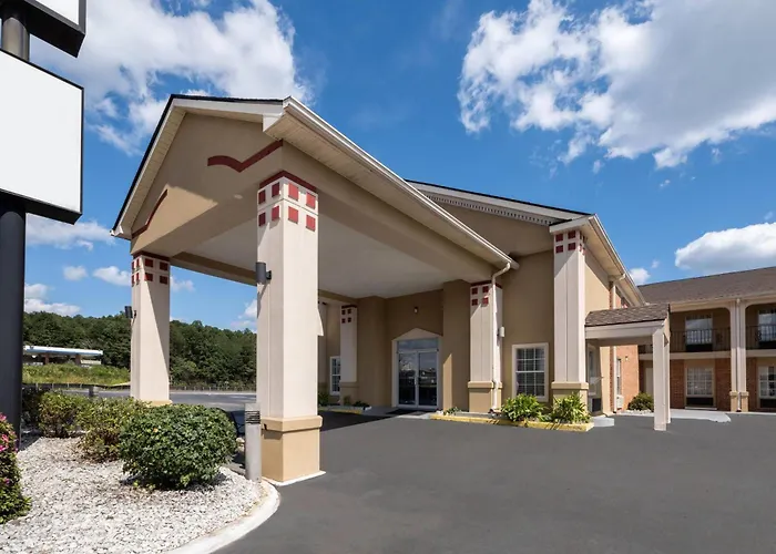 Super 8 By Wyndham Covington Hotel