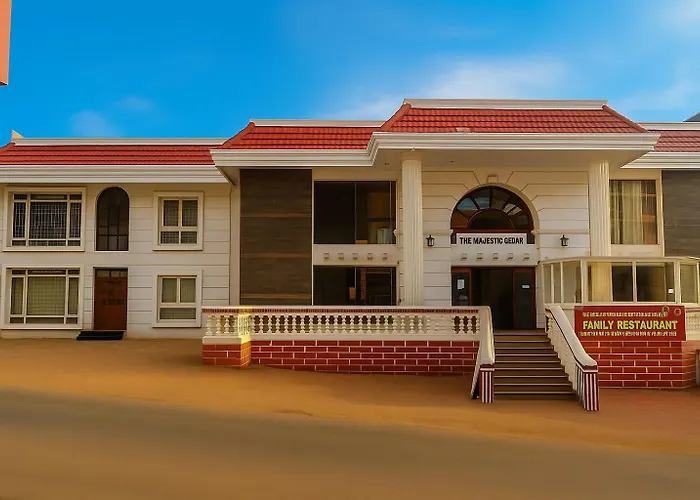 The Majestic Crown Hotel Ooty
