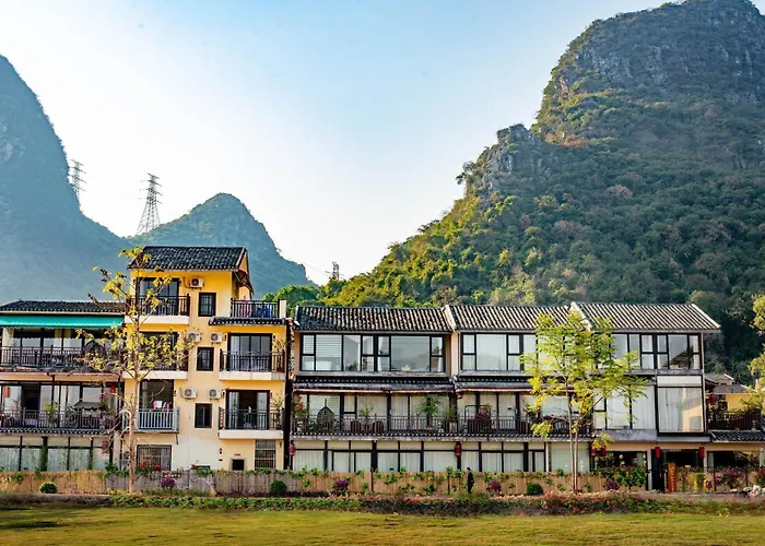 Secret Garden Lakefront Hotel 连住两晚享高铁站免费接站 Guilin