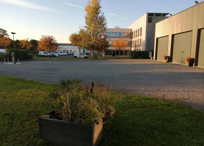 Hotel L'AEROGARE Amboise