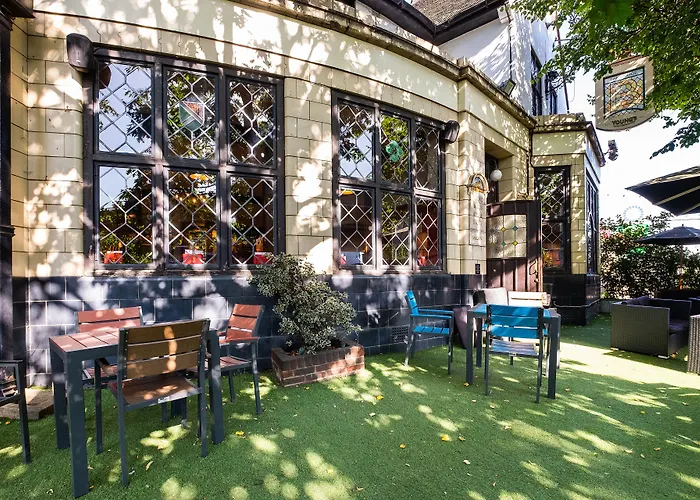 Bridge Hotel Greenford 