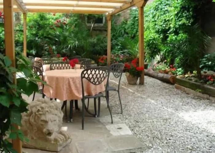 Ca' Dei Leoni Hotel Venice