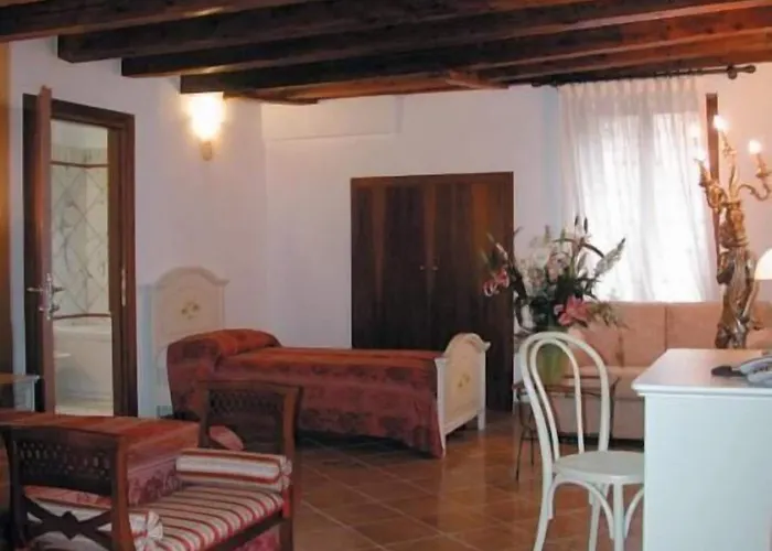 Ca' Dei Leoni Hotel Venice