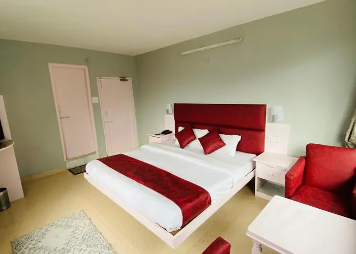 Divine Meadows Hotel Manali 