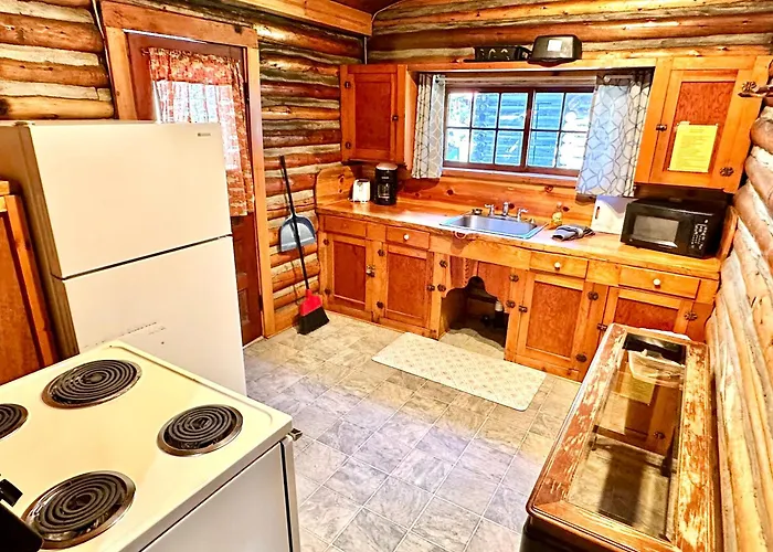 Paulina Lake Lodge And Resort La Pine