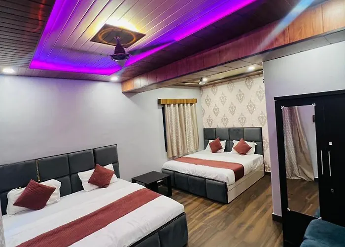 Bholashankara Vasavi Annapurna Satram Varanasi