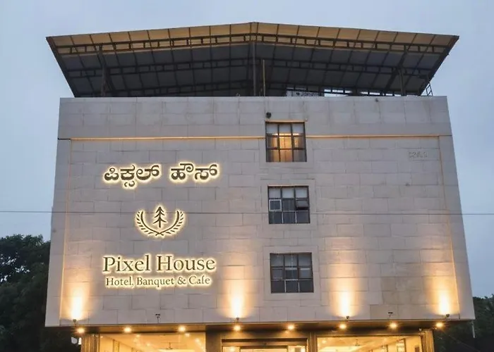Hotel Pixel House Hubli