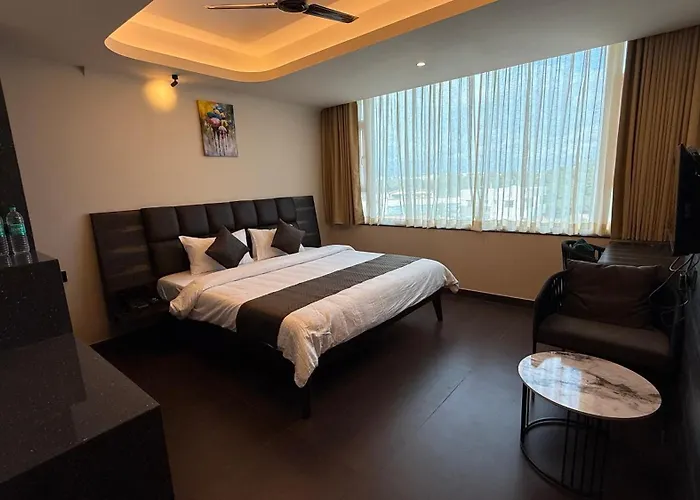 Hotel Pixel House Hubli