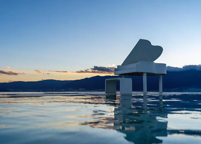 Dali Santorini Yuexin Seaview Hotel