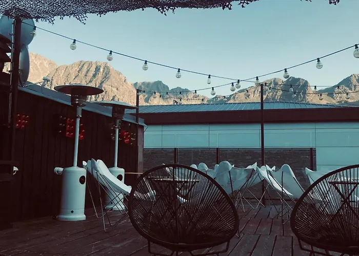 Hotel Kathmandu - Panda Pas De La Casa