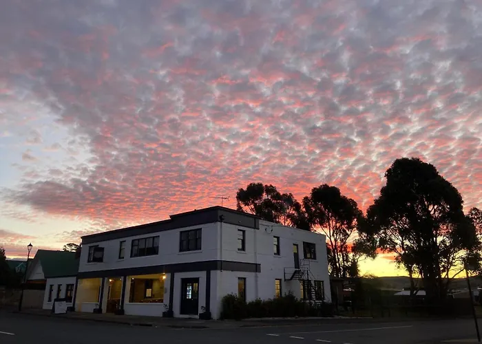 The Kentish Tasmania Hotel Oatlands