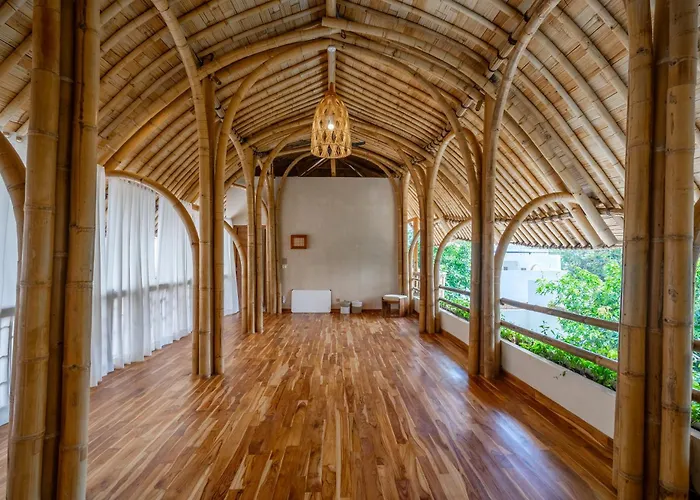 Totem Bali Surf & Yoga Bed & Breakfast Uluwatu 