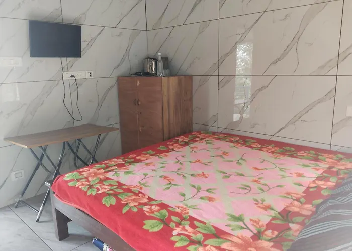 Nachiyar Hotel Kanthalloor
