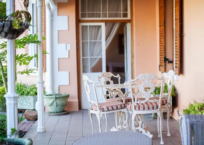 Connie'S Cottages Montagu