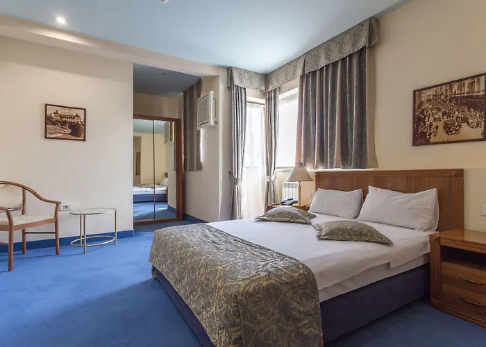 Zeus Essence Bucharest Opera Hotel