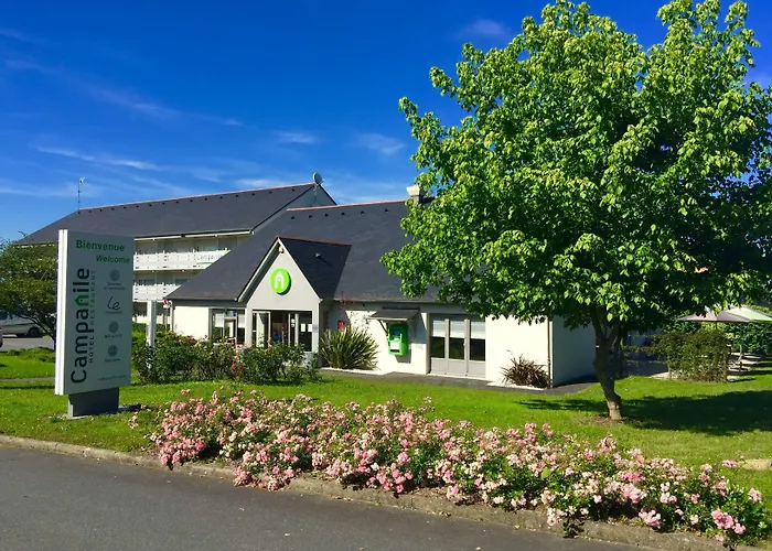 Campanile Angers Ouest - Beaucouze Hotel