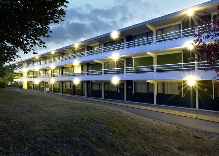 Hotel Campanile Poitiers - Site du Futuroscope à Chasseneuil-du-Poitou