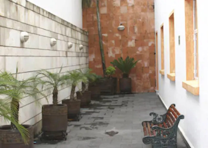 Hotel & Suites Galeria Morelia