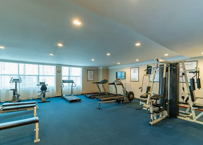 Shenzhen Dongmen Metropark Suites Hotel