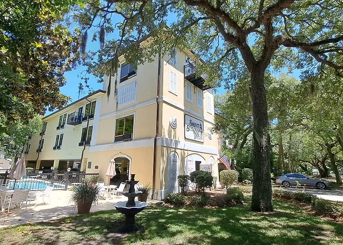 St. Simons Inn St. Simons Island