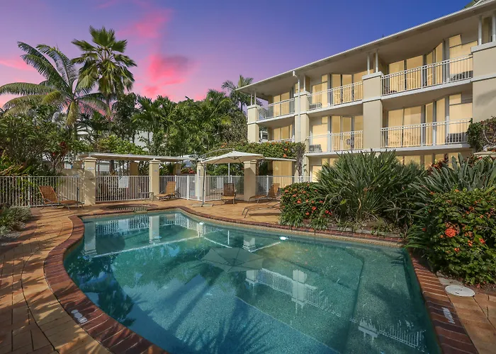 On The Beach Apartments Trinity Beach