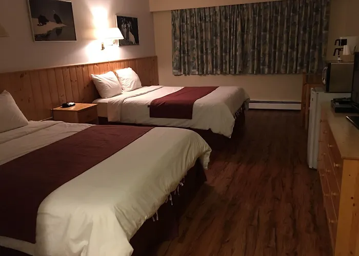 Canadas Best Value Inn- Riverview Hotel Whitehorse