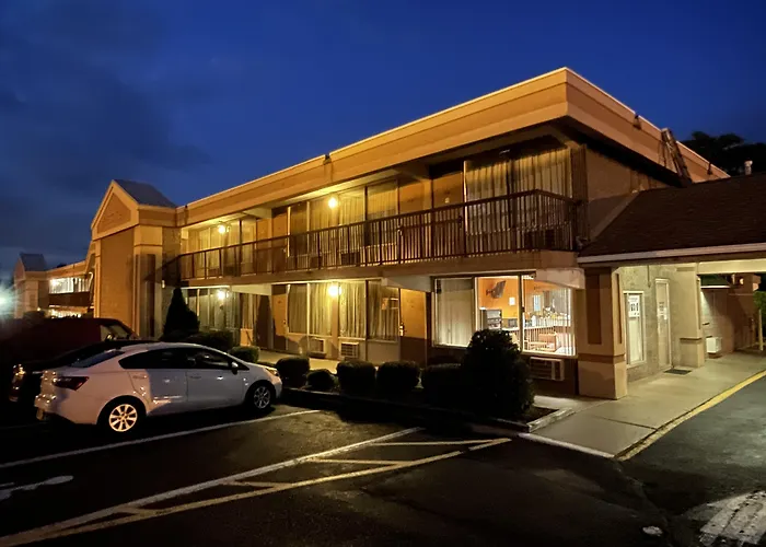 Travelers Inn South Brunswick Terrace