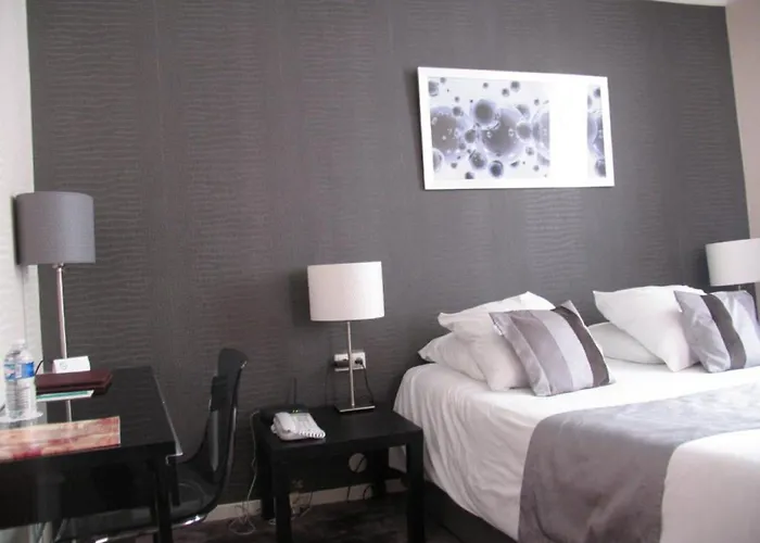 Saint Ferreol Hotel Marseilles