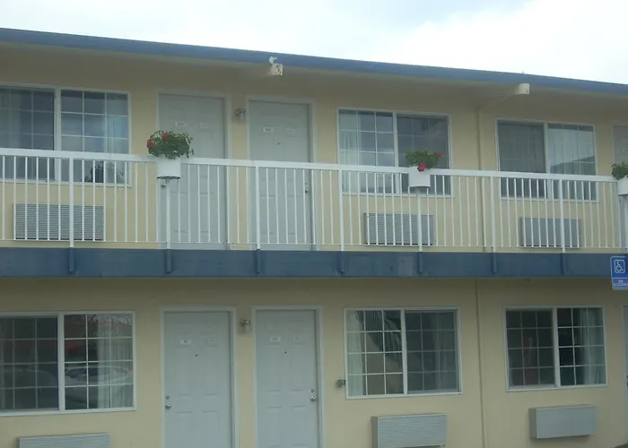 Economy Inn Seaside
