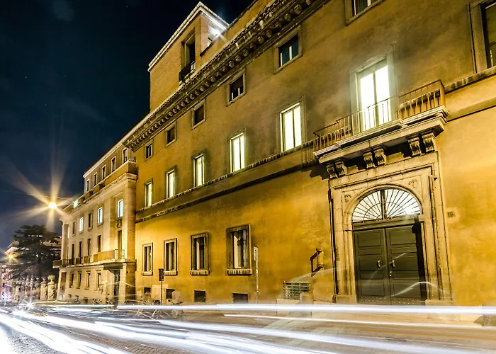 Luxury Rooms H 2000 Roma