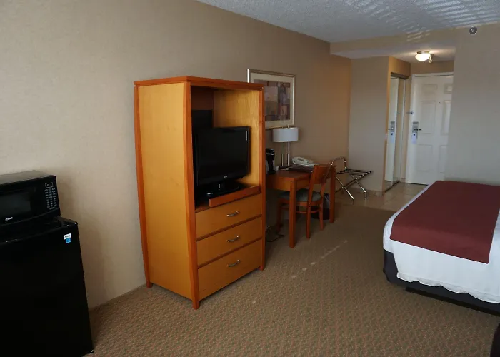 Findlay Inn And Conference Center