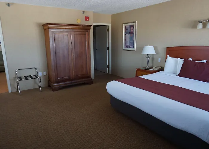 Findlay Inn And Conference Center