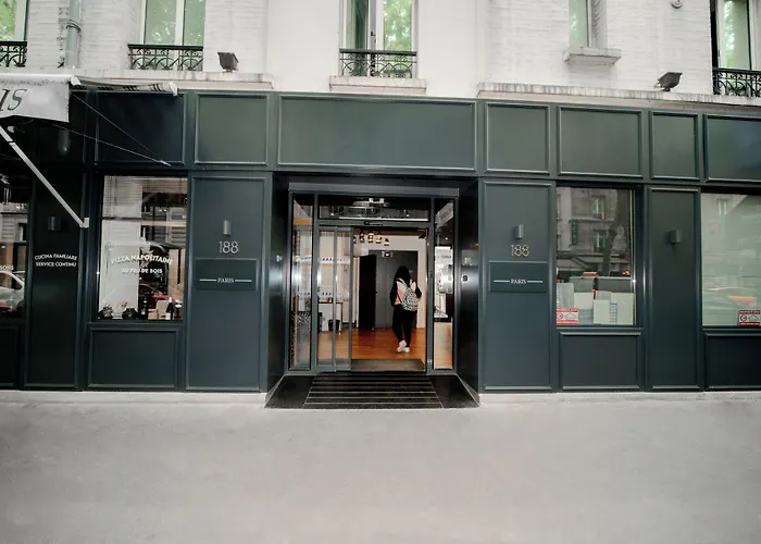 Casa Serena Paris Hotel