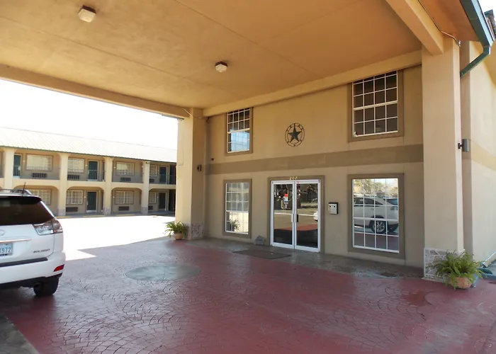 Best Western Executive Inn Hallettsville