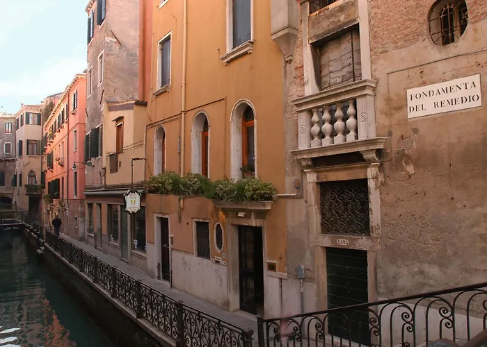 Hotel Locanda Canal Venice