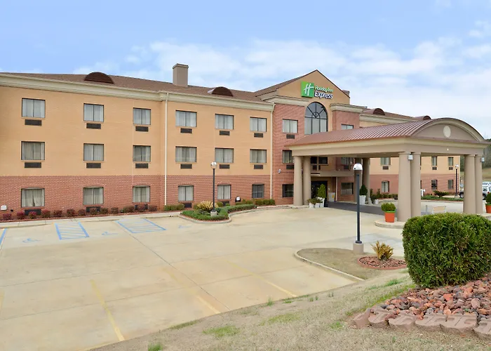 Holiday Inn Express Clanton
