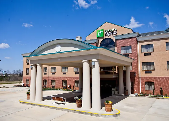 Holiday Inn Express Clanton