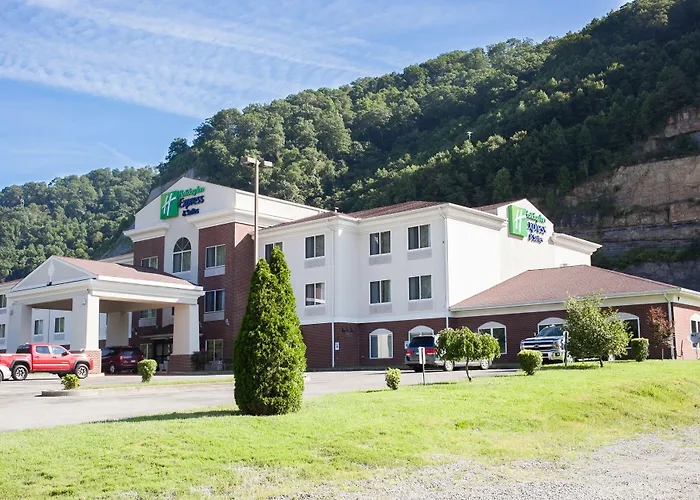 Holiday Inn Express & Suites Logan, An Ihg Hotel