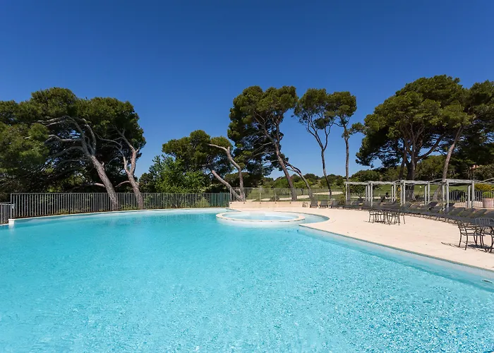 Madame Vacances Residence Provence Country Club Saumane-de-Vaucluse