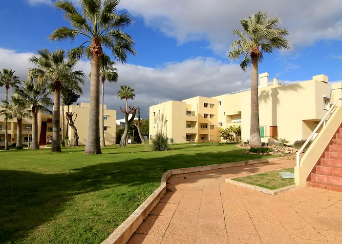 Parque Mourabel, Oasis Village & Pe Do Lago Vilamoura