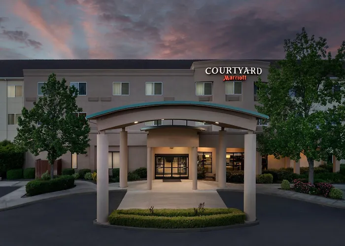 Courtyard Chico Hotel