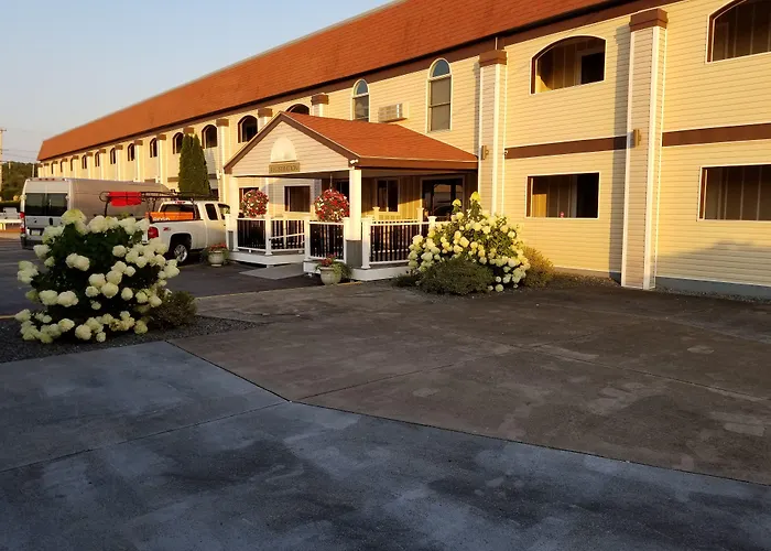 All Seasons Inn & Suites Bourne