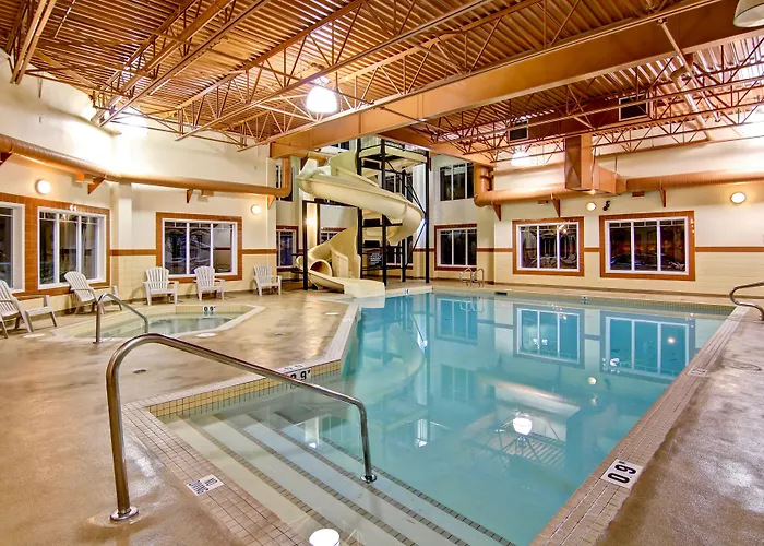 Ramada By Wyndham Ponoka Hotel