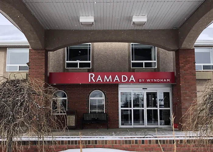 Ramada By Wyndham Ponoka Hotel